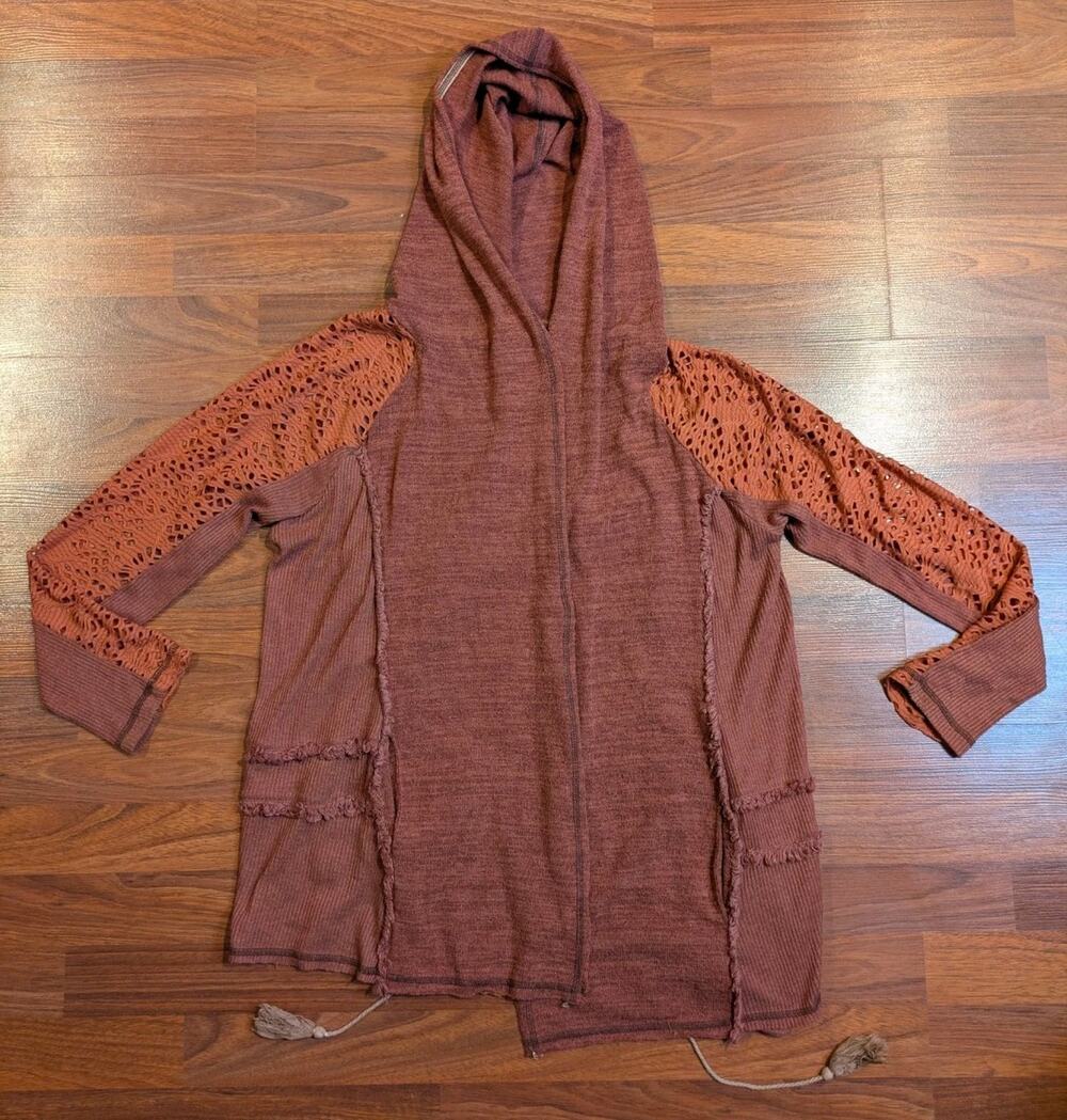 Miss Me Hooded Cardigan Womens M Boho Crochet Lace Knit Open Front Duster Rust